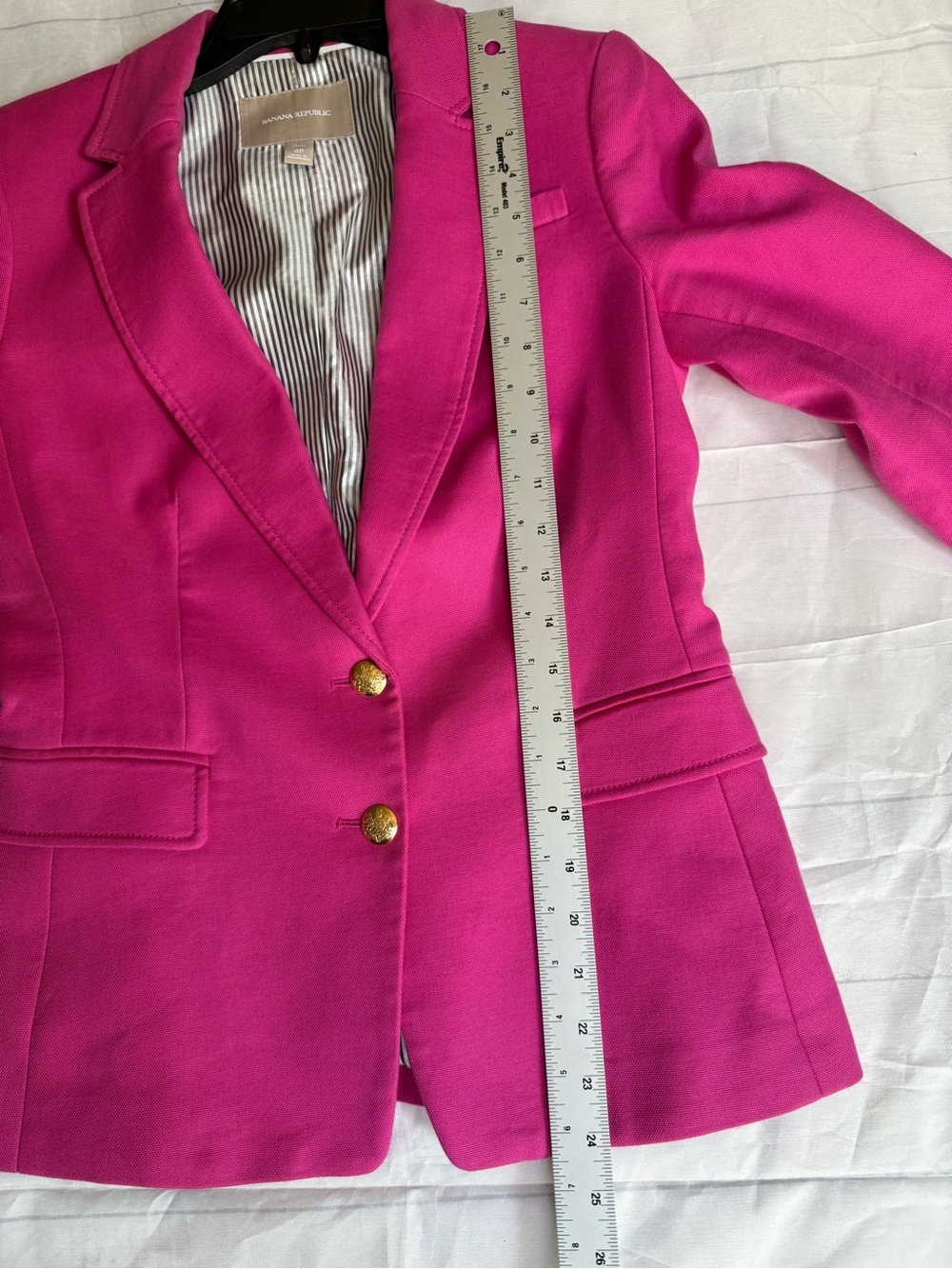 Banana Republic pink blazer with gold button, striped interior lining Petite - Picture 14 of 16